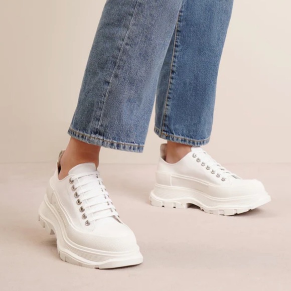 Alexander Mcqueen Men Tread Slick Low Top Sneaker size